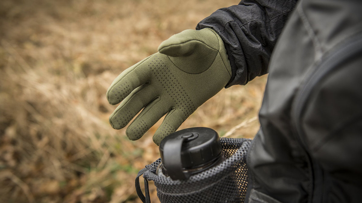 Rękawiczki jesienno-zimowe do bushcraftu  na wędrówki - HELIKON-TEX Tracker Outback Gloves - kolor oliwkowy